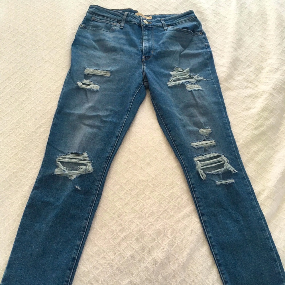 Levi’s 721 high rise ripped skinny jeans NWOT